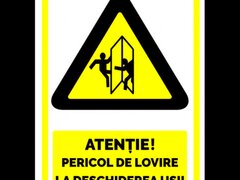 Indicator atentie pericol de lovire la deschiderea usii